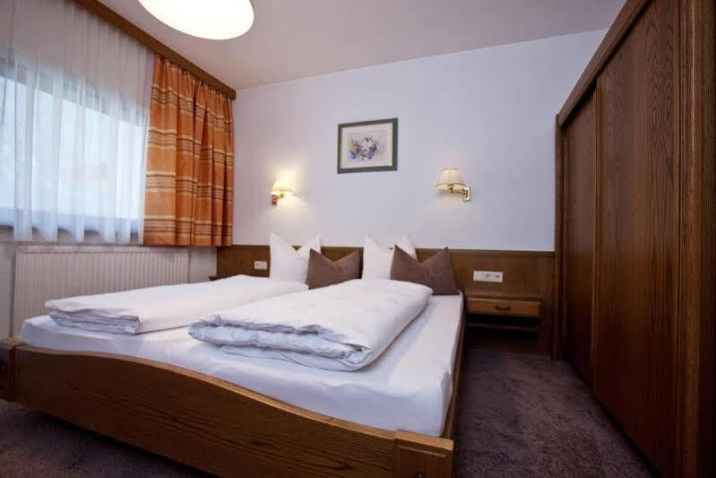 Hotel Garni Mirabell Ischgl Exterior foto